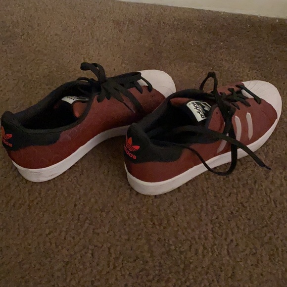 Adidas sneakers US : 5. UK : 4 1/2 - Picture 4 of 4